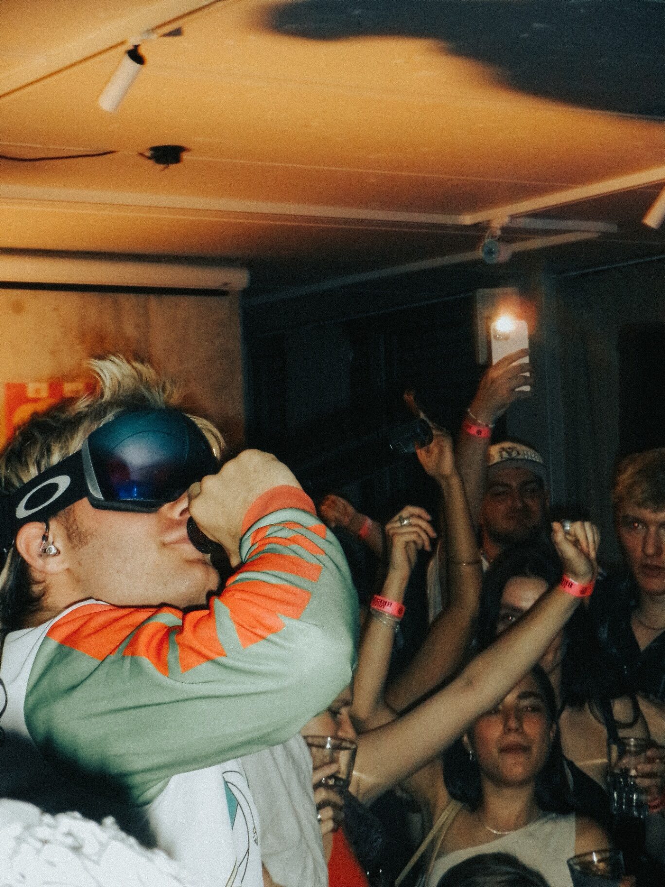 Stage — Crowd — Live Foto von Elias Kirkorowicz