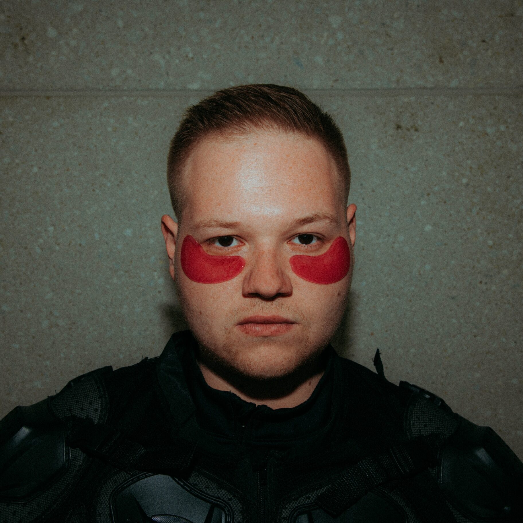 Red Patches — Portrait Foto von Elias Kirkorowicz